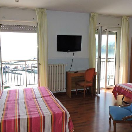 Hotel Capri Леза Екстериор снимка