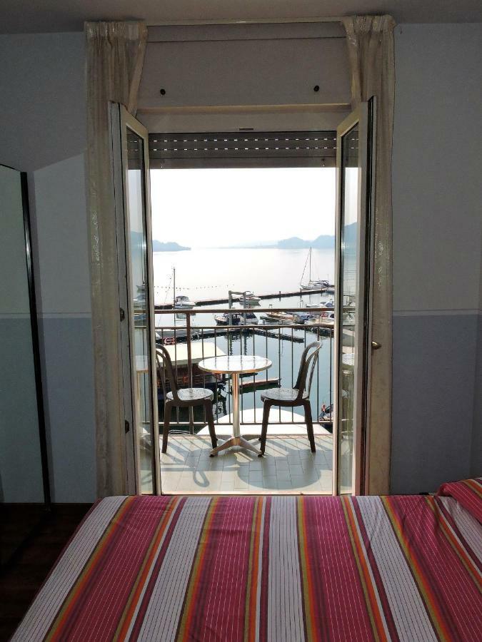 Hotel Capri Леза Екстериор снимка